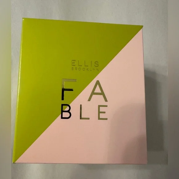 Ellis Brooklyn Fable Terrific Scented Candle - NIB - 6.5 oz - Picture 3 of 12